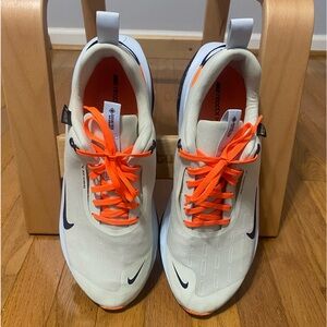 Nike Men’s InfinityRN Gore-Tex Running Shoe